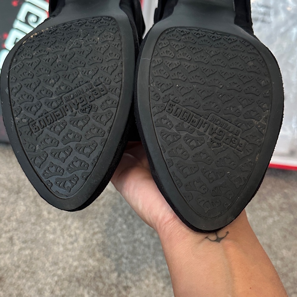 Fergalicious Black Ruffle Heeled Boots - Picture 5 of 6